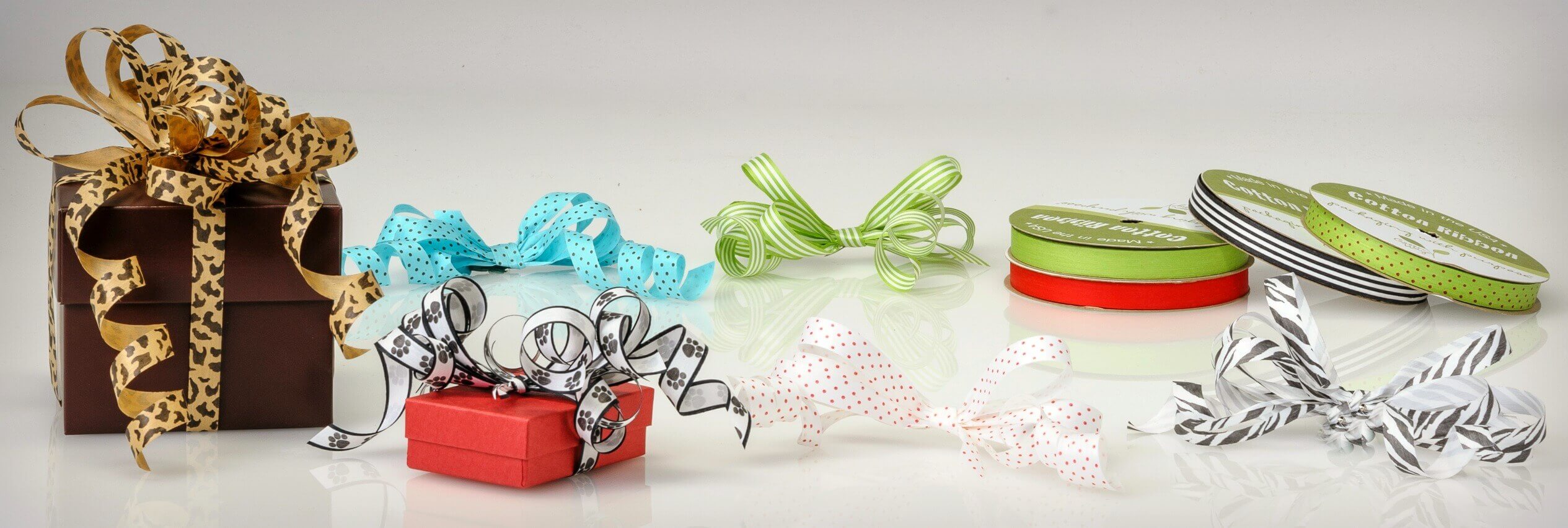 cute-gift-wrapping-ideas-with-fun-ribbon-nashville-wraps-blog